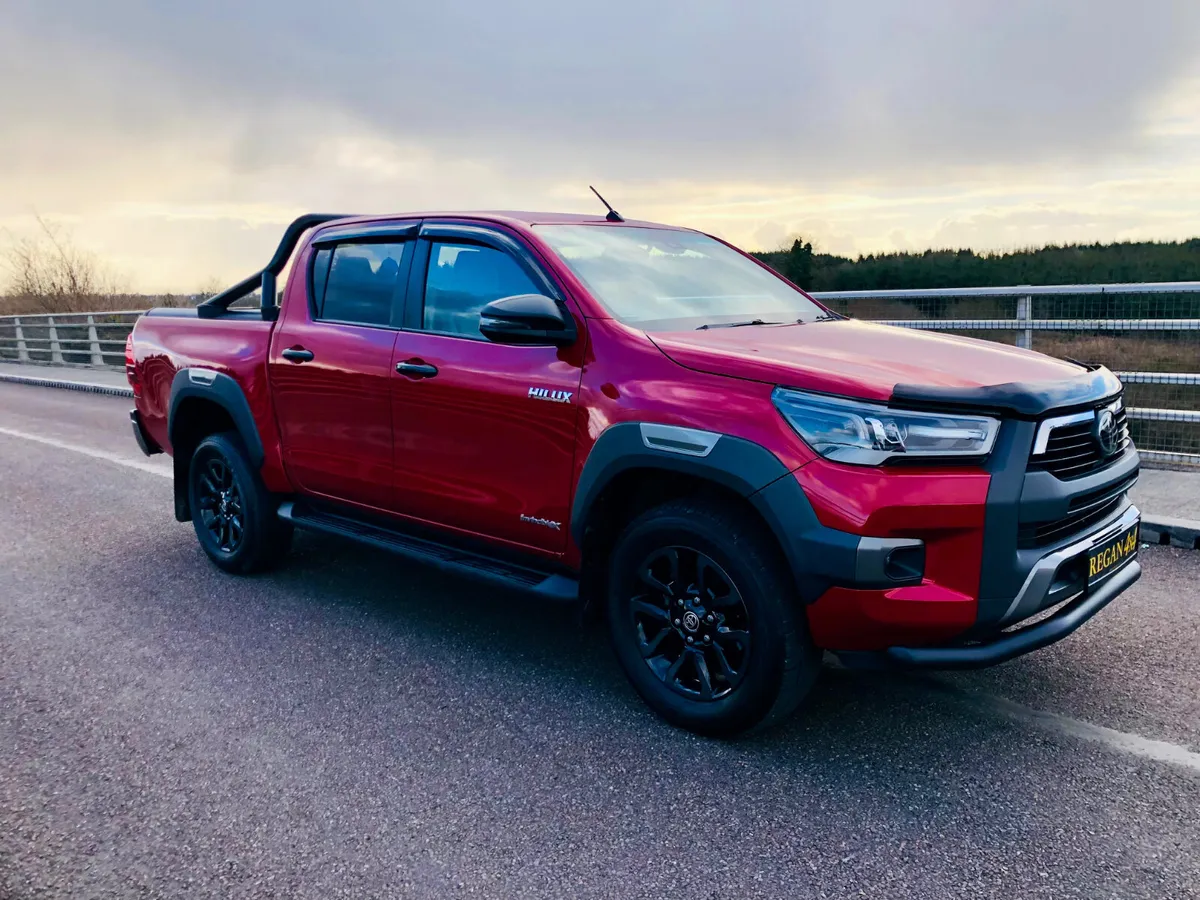2022 Toyota Hilux Invincible X - Image 2