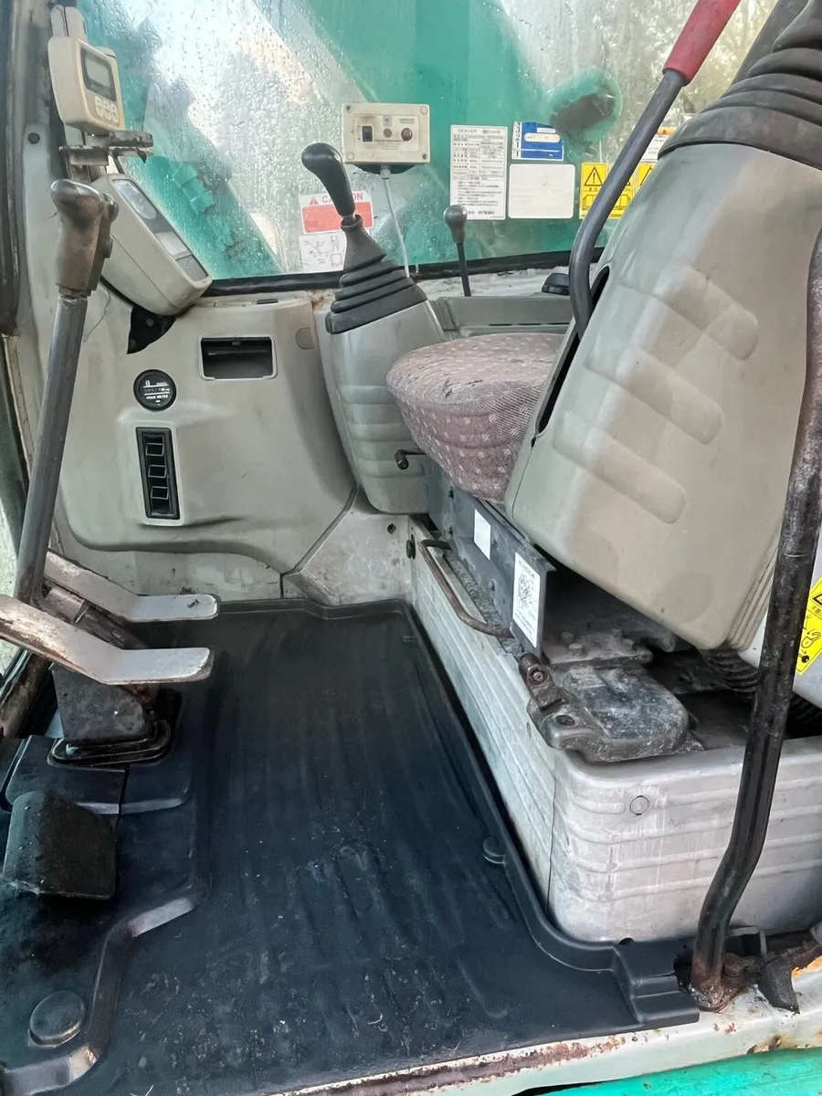 Kobelco machine - Image 4