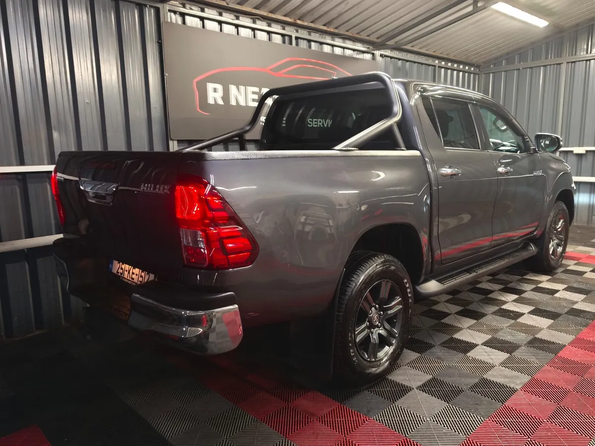 2025 Toyota Hilux Diesel Manual 5 Seat N1 - Image 3