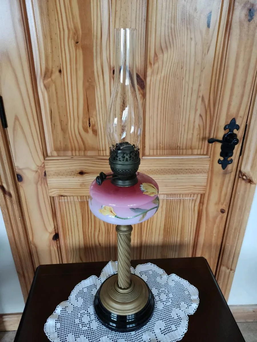 Antique Duplex kerosene lamp hand painted glass - Image 1