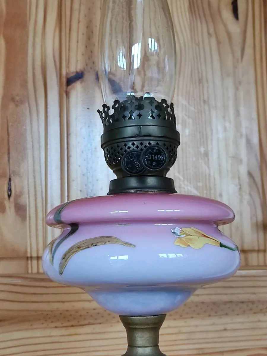 Antique Duplex kerosene lamp hand painted glass - Image 3