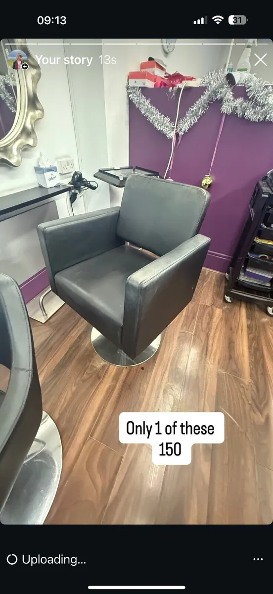 Salon furniture Chairs - Image 3