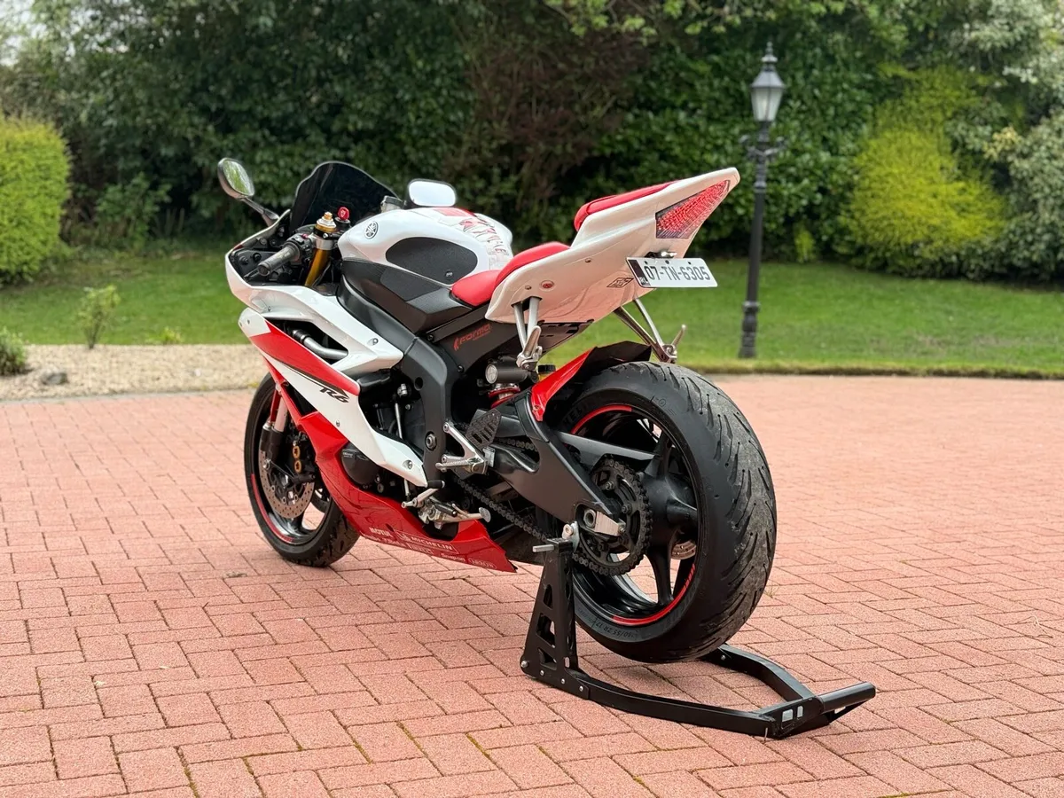 2007 Yamaha R6 - Image 3