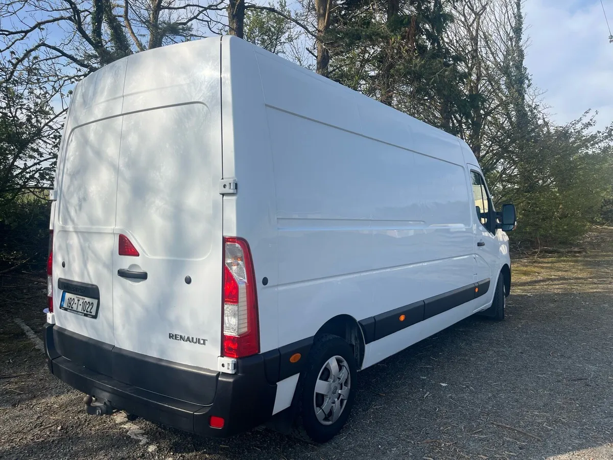 Renault Master - Image 2