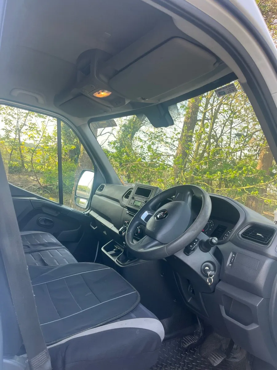 Renault Master - Image 4
