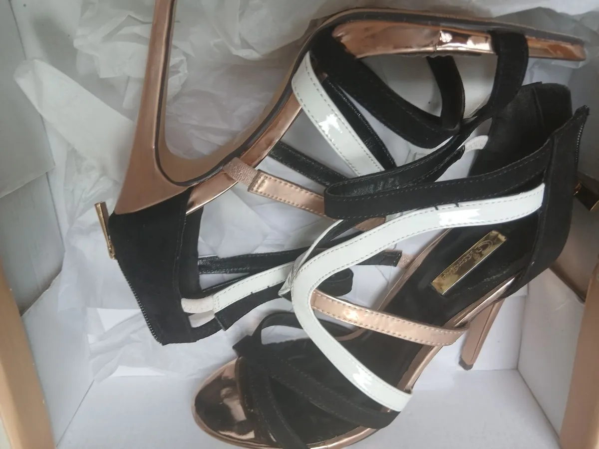 Ladies shoes - Image 3