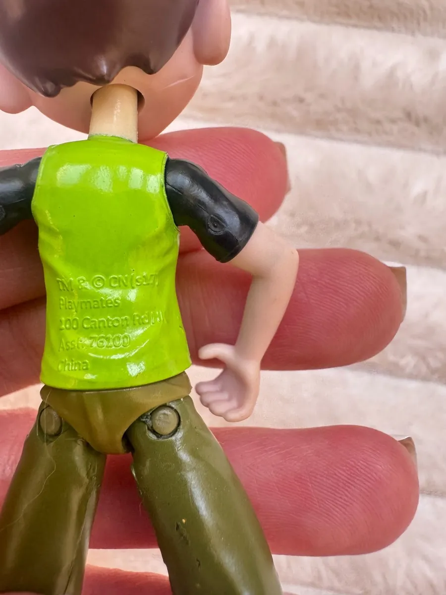 Ben 10 Ben Tennyson Character approx. 4" Action Fi - Image 4