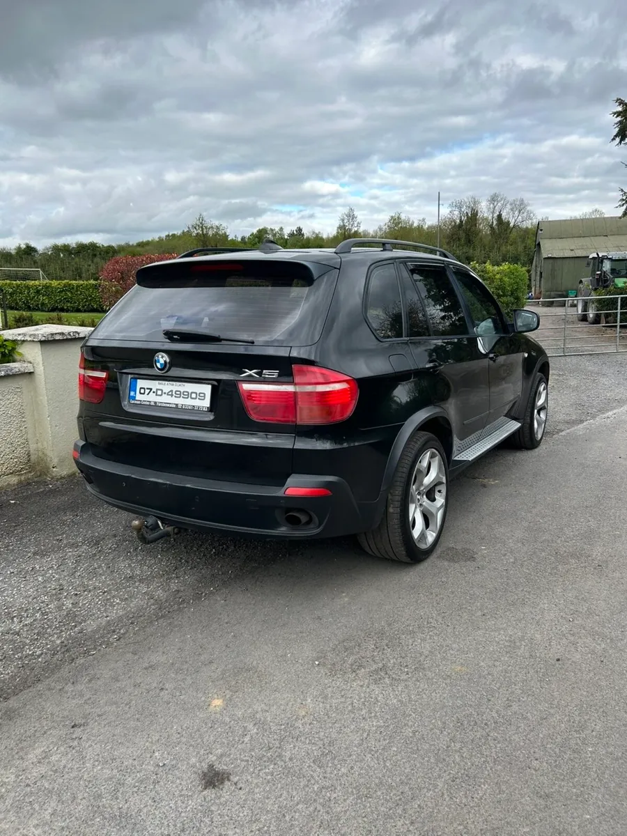 BMW x5 crew cab - Image 2