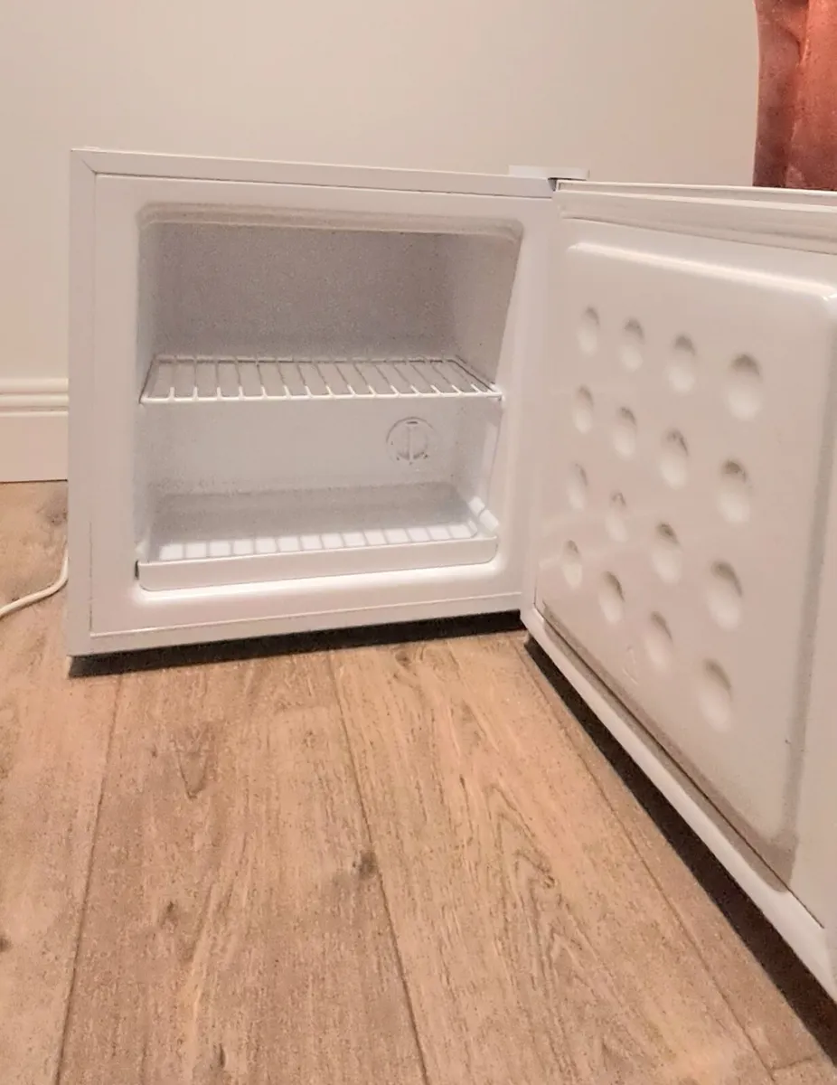 Freezer - Image 2