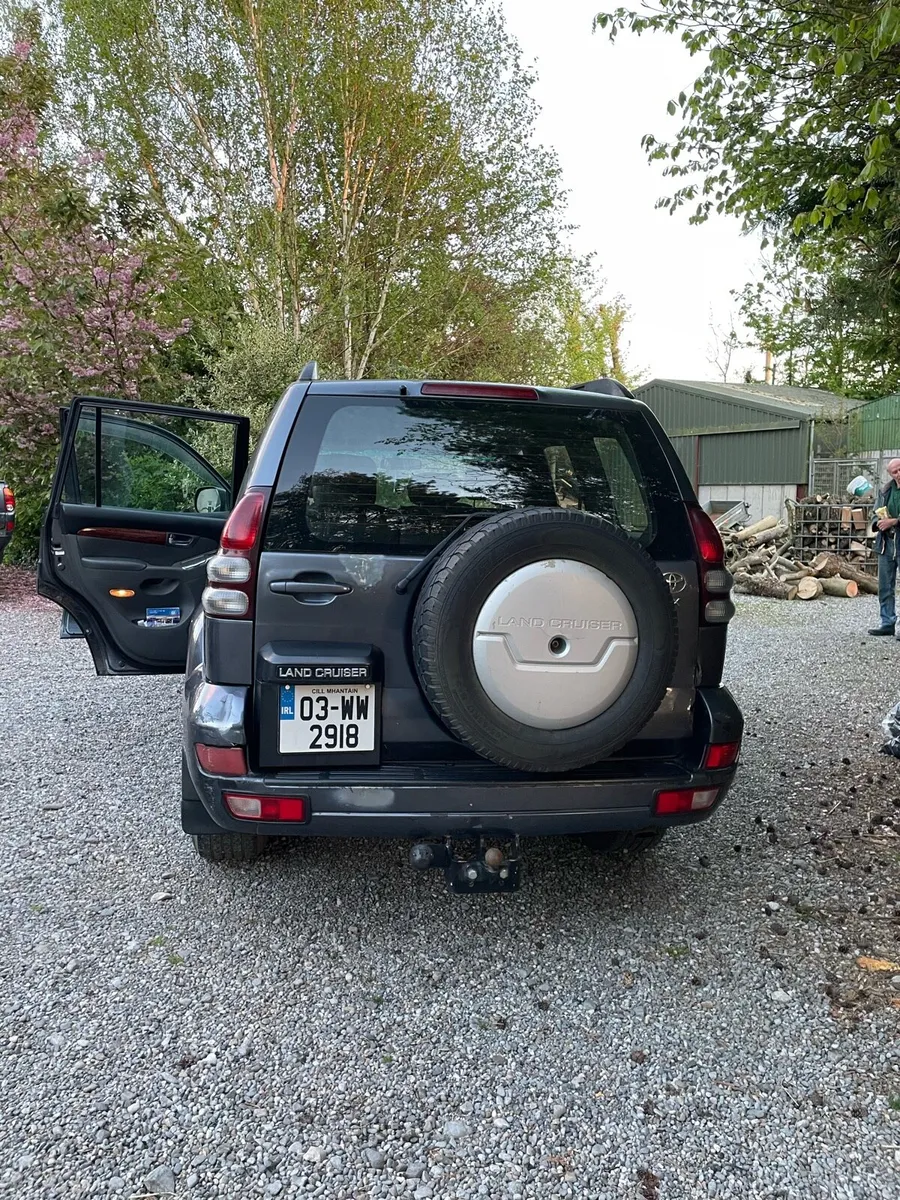 Toyota Land Cruiser Crewcab - Image 4