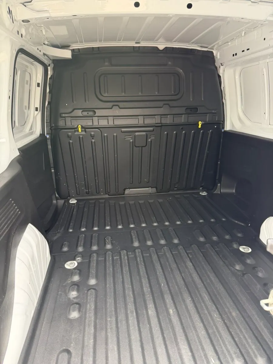 Peugeot Partner - Image 4