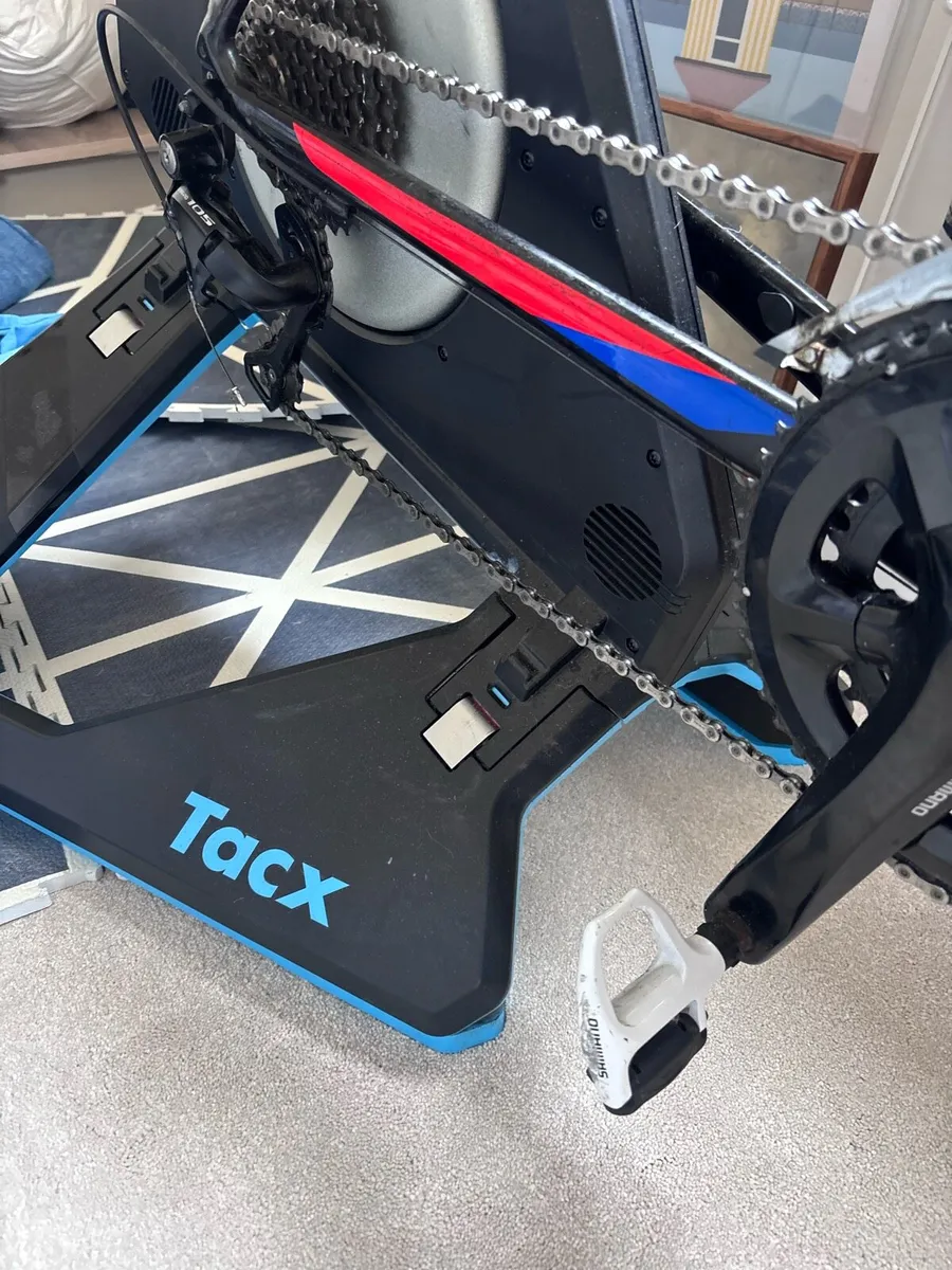 Tacx neo 2t / zwift play controllers - Image 1