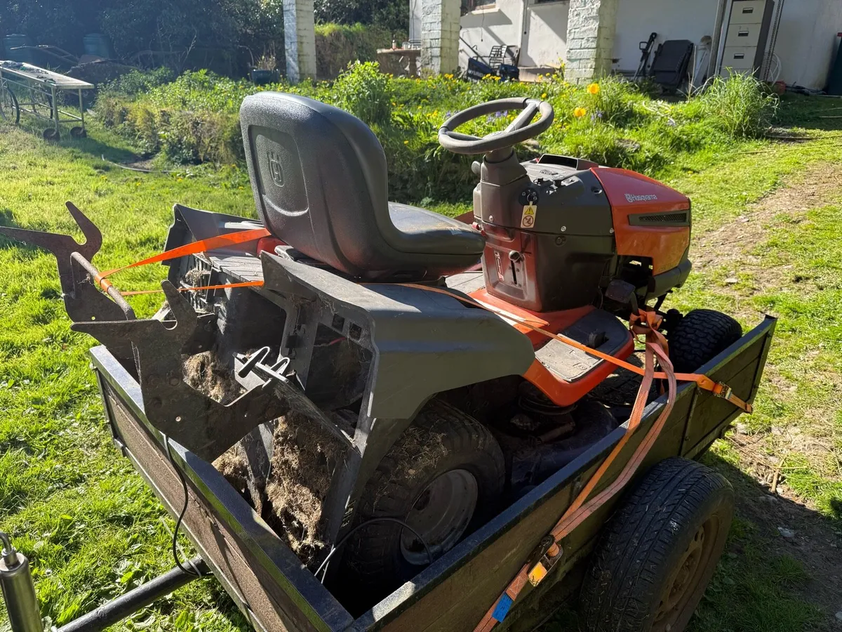 Husqvarna CTH 194 ride on mower 19 hp - Image 2