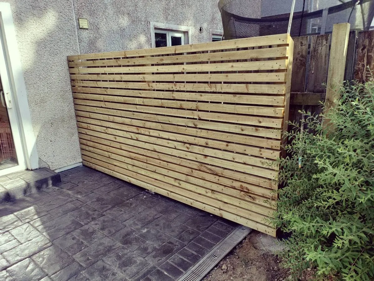 Privacy screening and fencing - Image 1