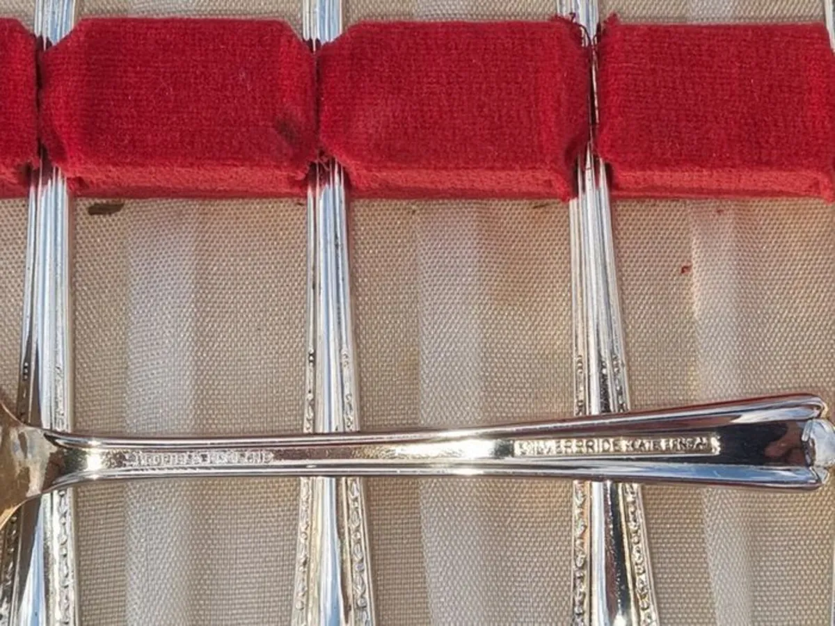 Boxed Art Deco silver-plated dessert spoons - Image 4