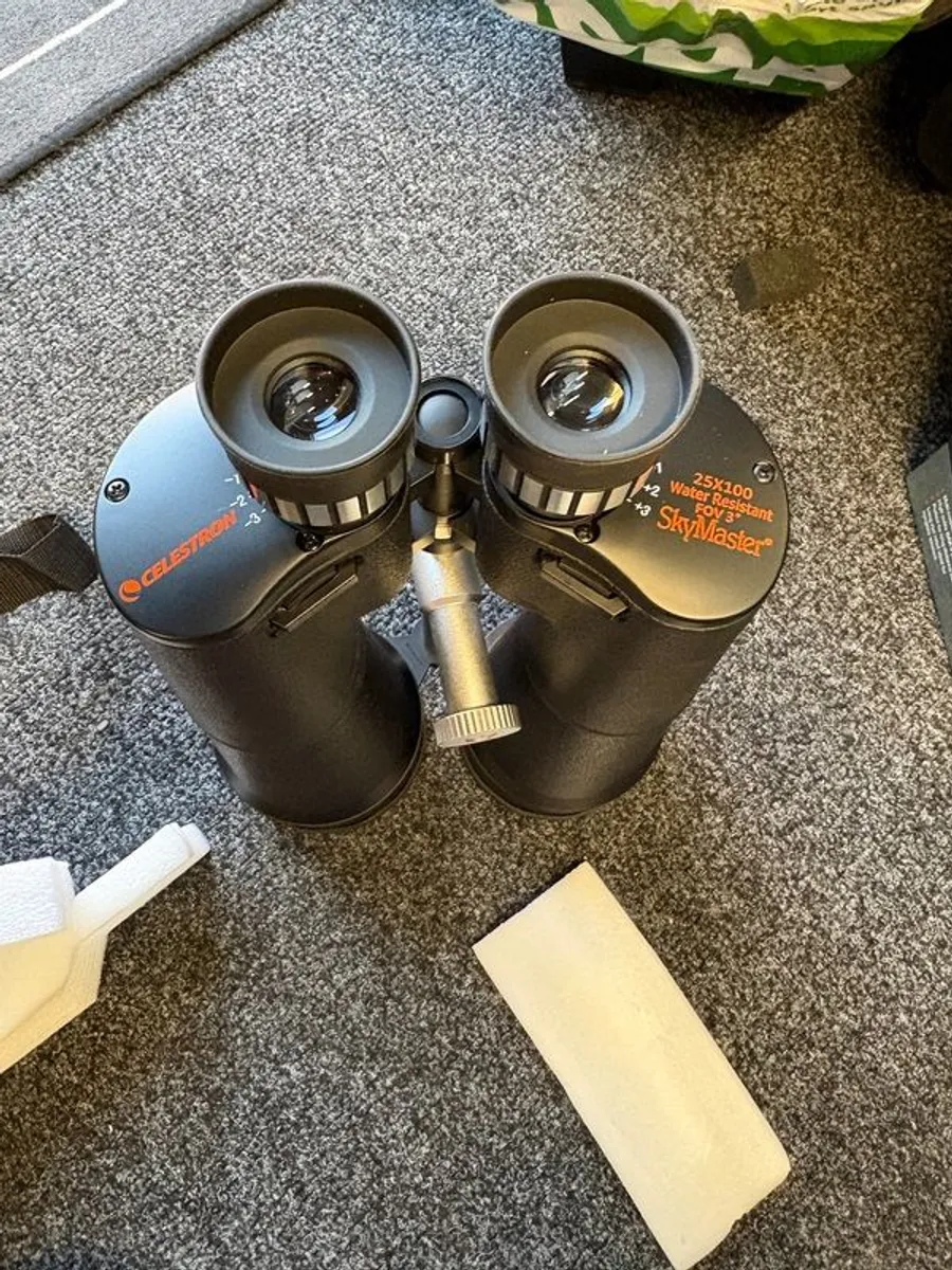 Celestron Skymaster 25x100 Binoculars - Image 4