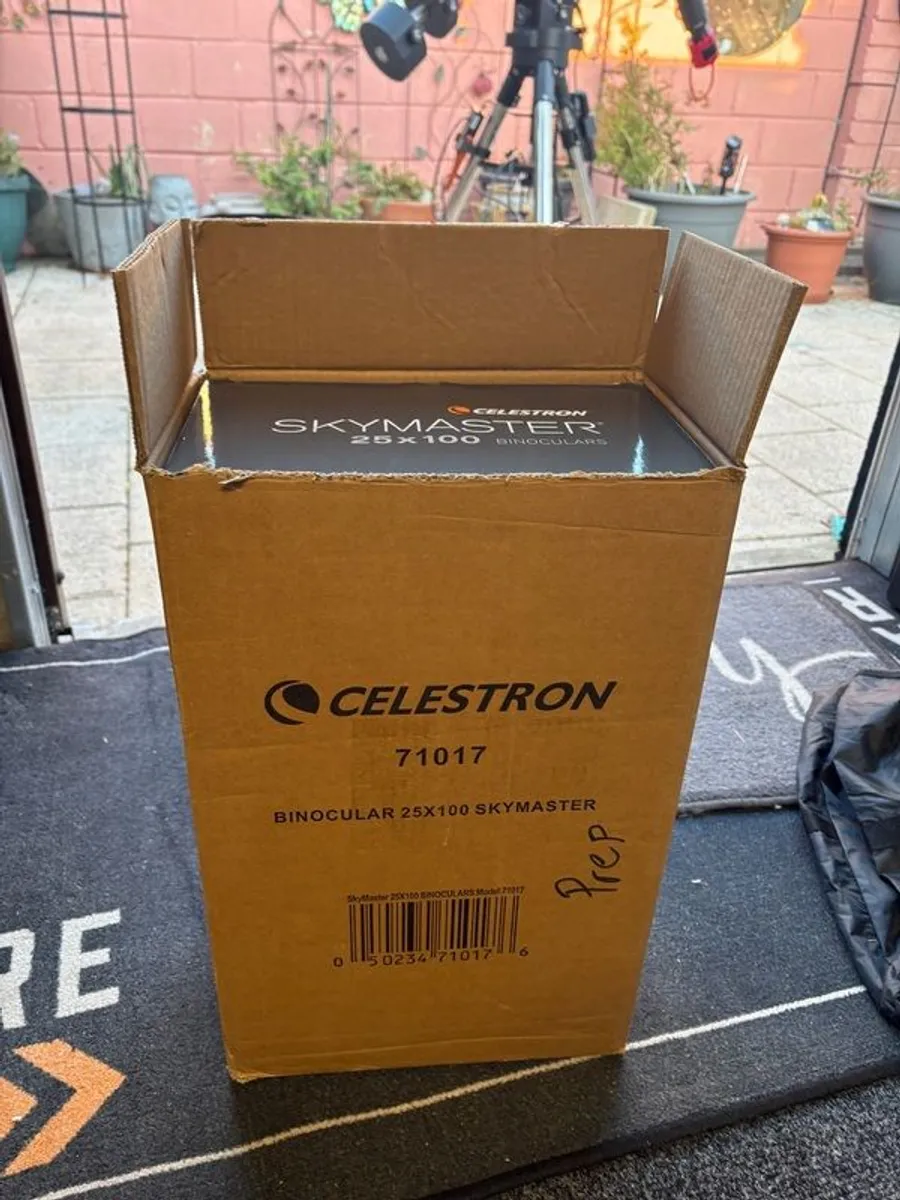 Celestron Skymaster 25x100 Binoculars - Image 2