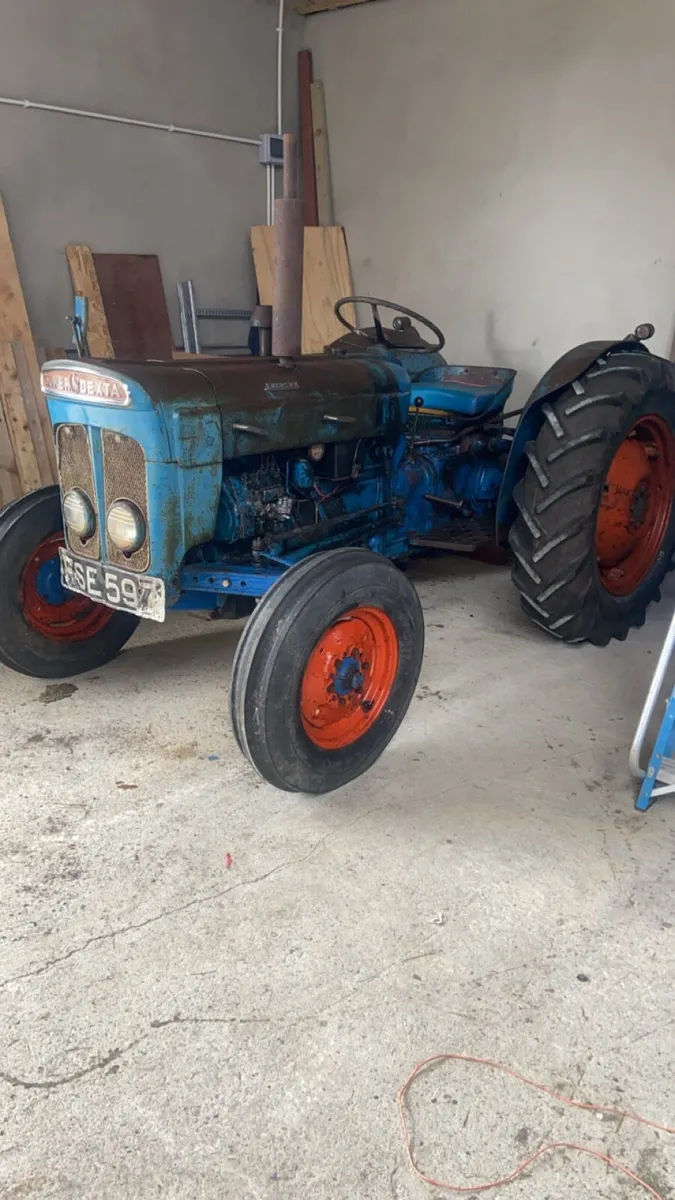 Fordson super dexta live drive wanted
