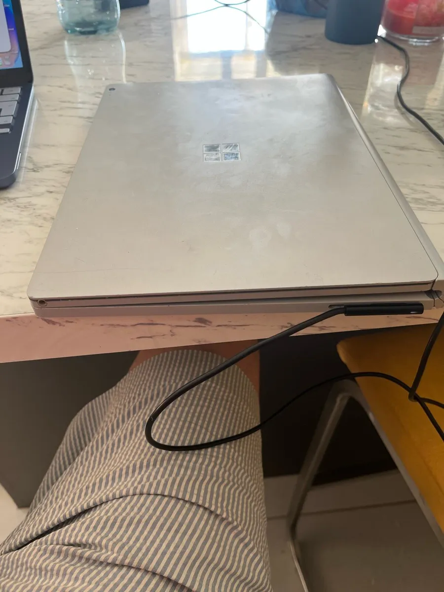 Microsoft Surface 2 Laptop - Image 4