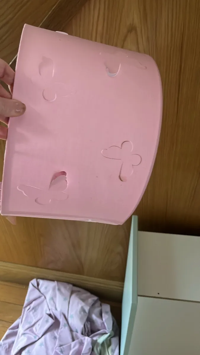 Kids bedroom accessories - free - Image 2