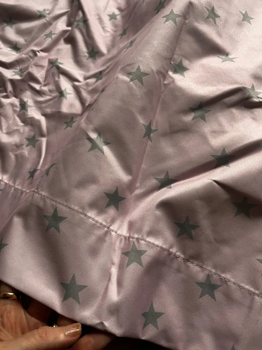 Kids bedroom accessories - free - Image 4