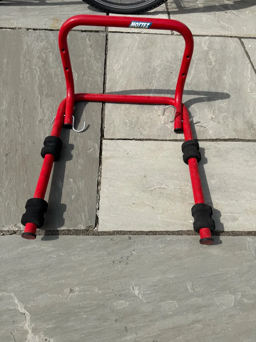 Bike storage rack