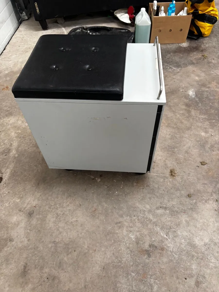 Filing Caninet - Image 3