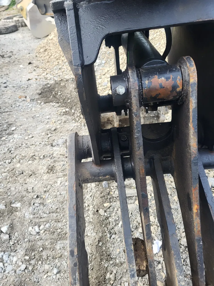 Select tree grab attachment - Image 3