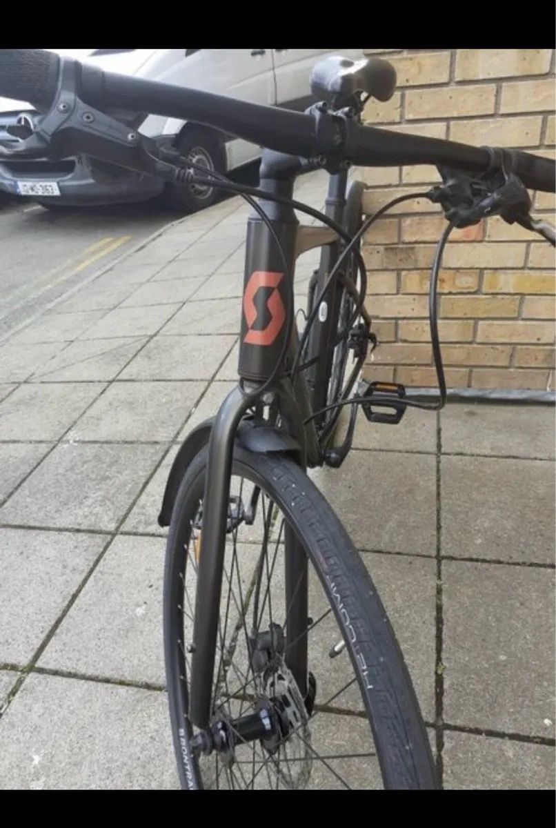 Scott hybrid bike - Image 2