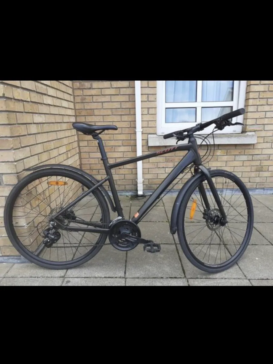 Scott hybrid bike - Image 1