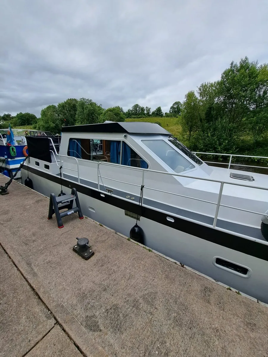 37ft Belleek Cruiser – Fully Refurbished - Image 2