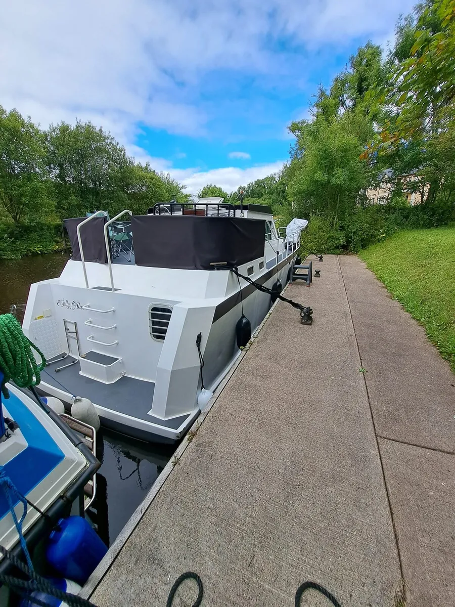 37ft Belleek Cruiser – Fully Refurbished - Image 3