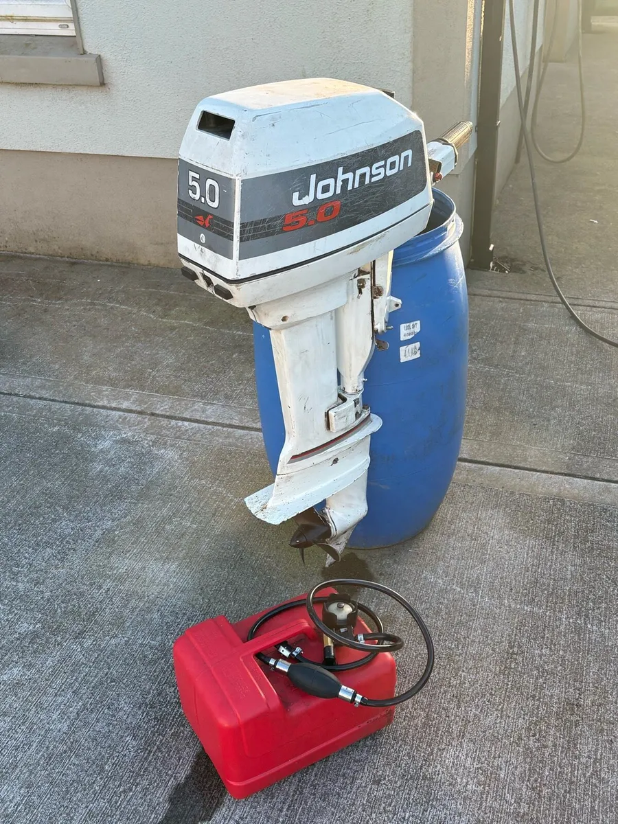Johnson 5hp boat engine - Image 1