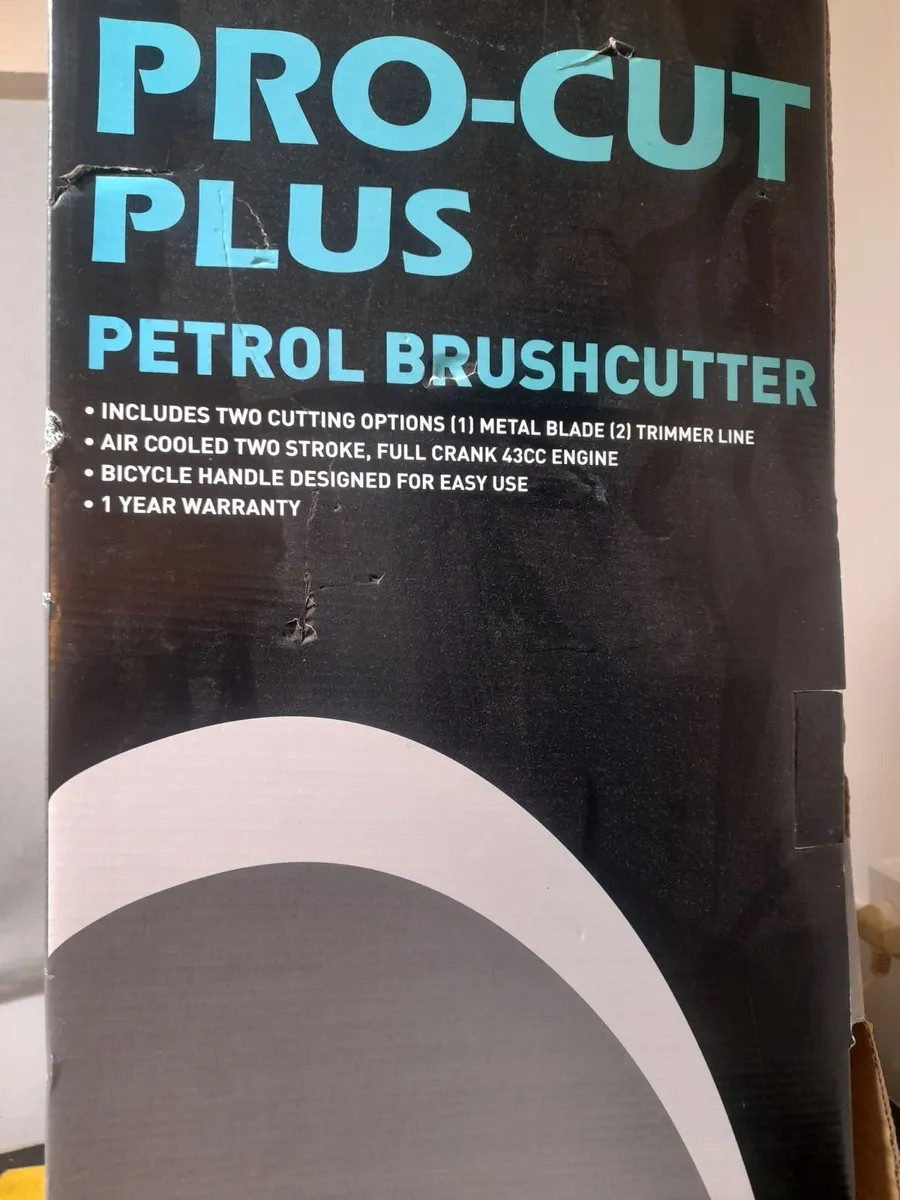 Pro-cut plus petrol brushcutter , 2 stroke, 43cc - Image 1