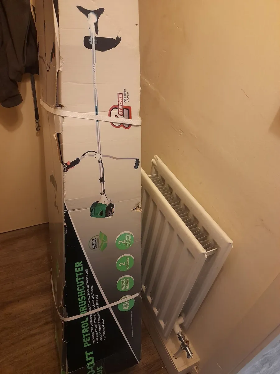 Pro-cut plus petrol brushcutter , 2 stroke, 43cc - Image 4