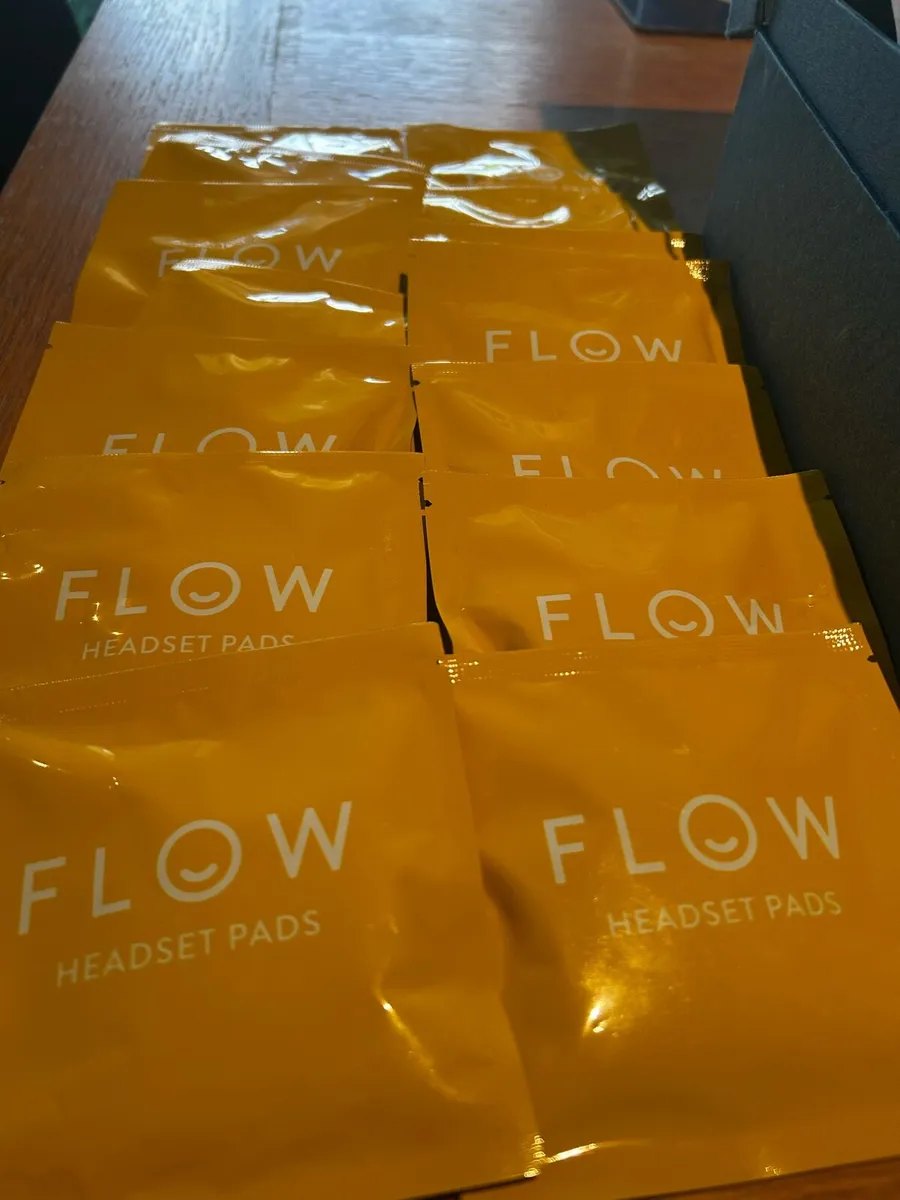Flow neuroscience depression treatment headset - Image 2