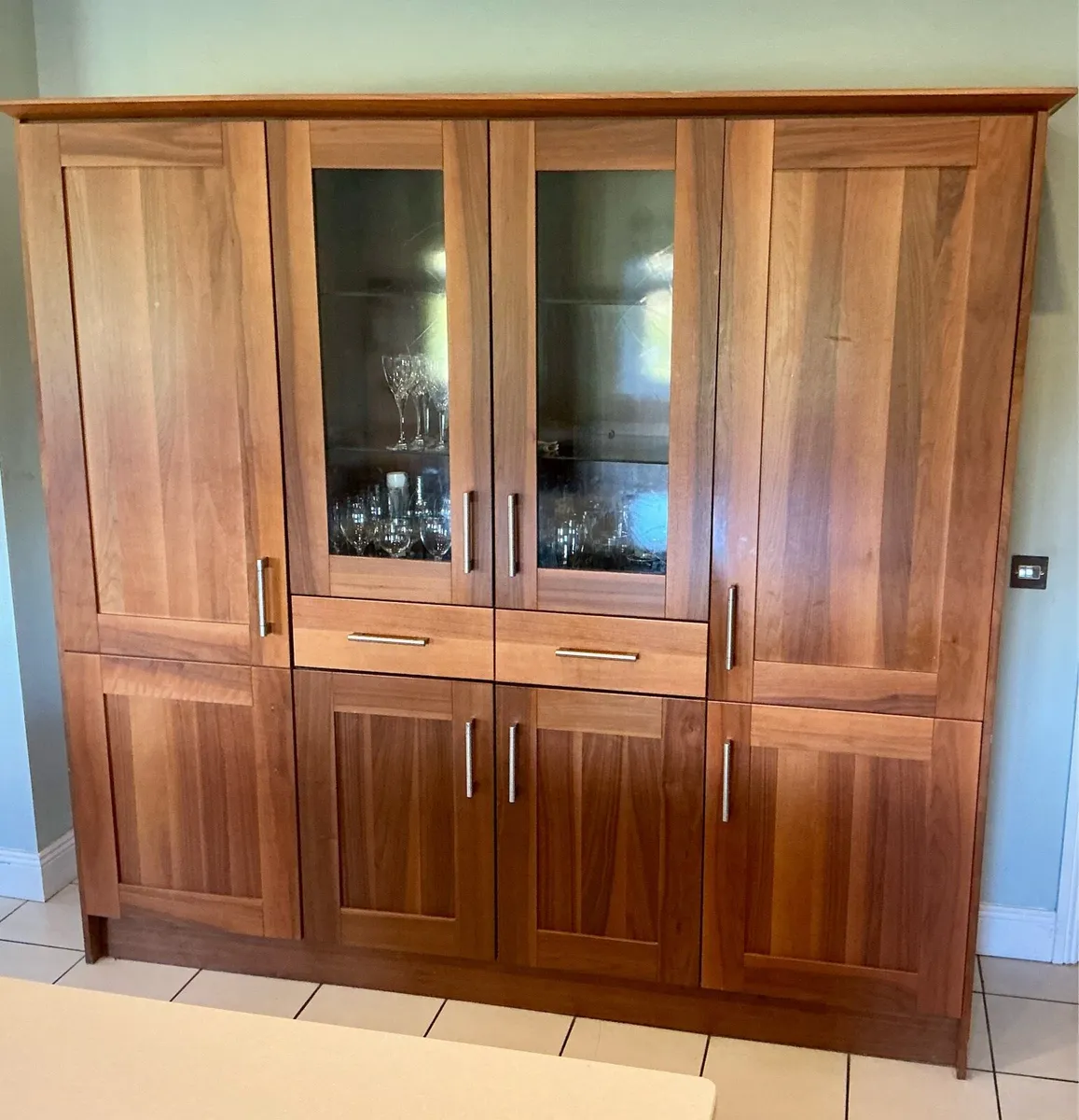 Solid walnut kitchen - Image 4