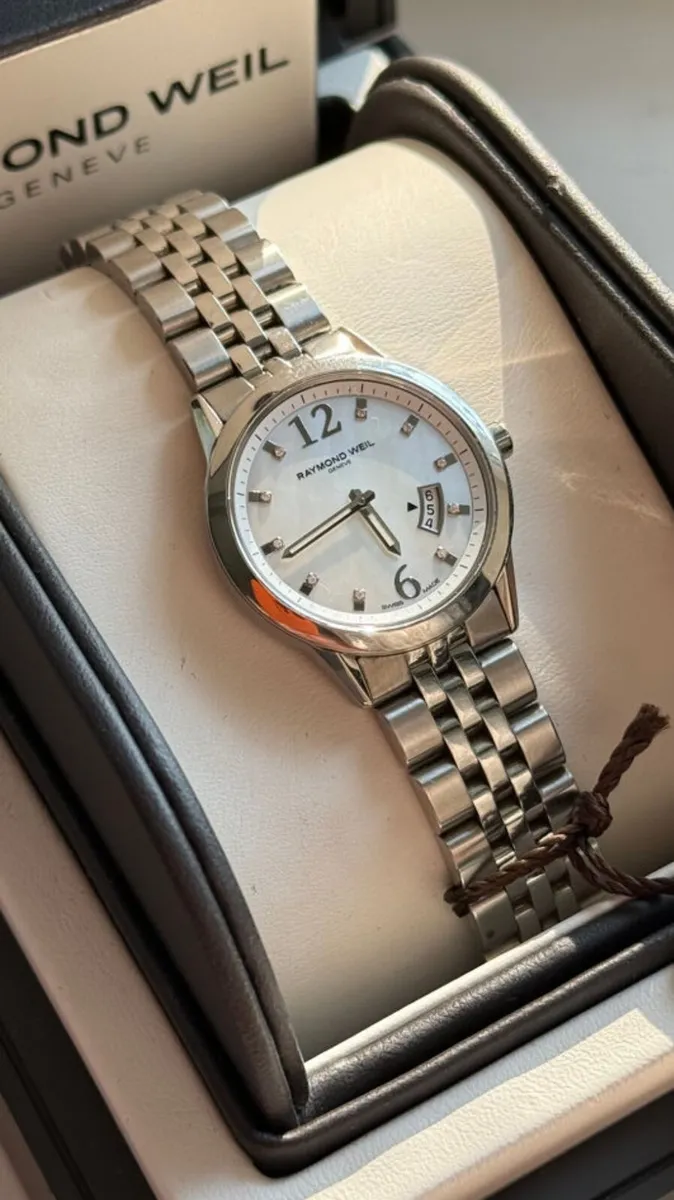 Raymond Weil diamond watch for lady's - Image 1