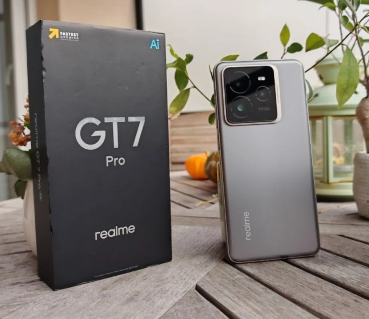 Realme GT 7 Pro – 256GB / 12GB RAM – Like New Box - Image 1