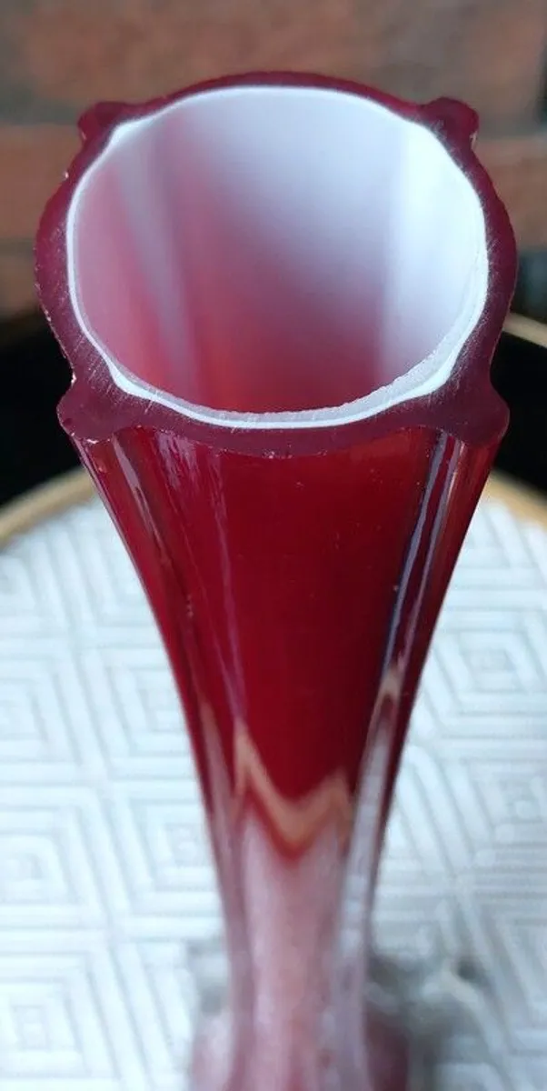 Vintage Murano Cranberry Vase - Image 4
