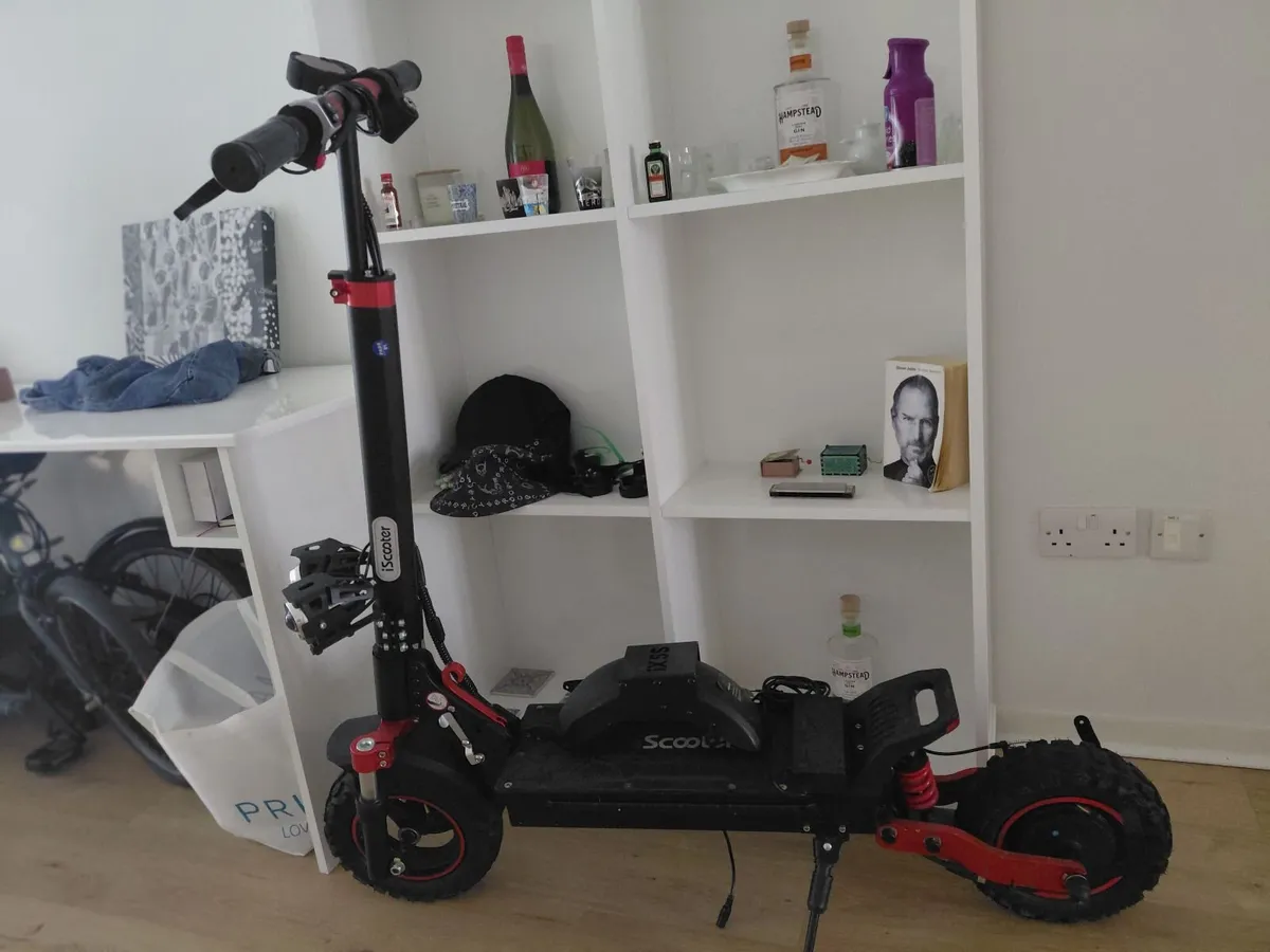 Escooter - Image 1