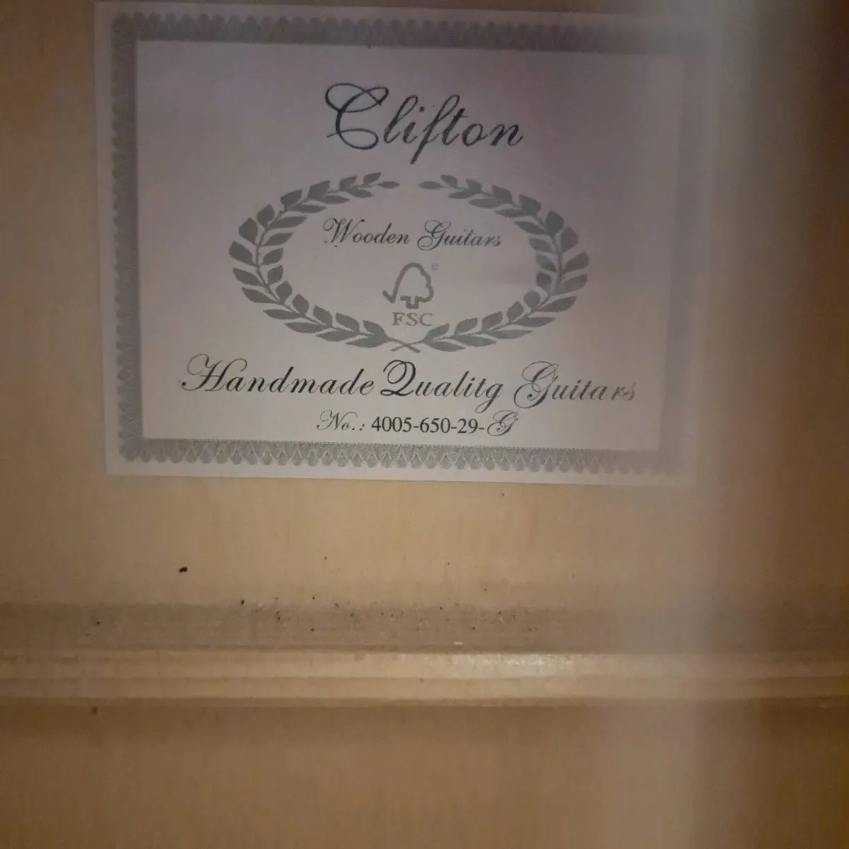 Acoustic guitar - Image 2