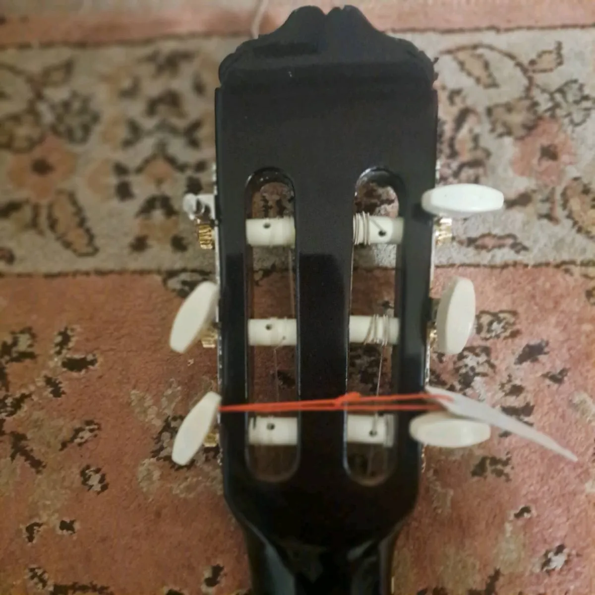 Acoustic guitar - Image 4