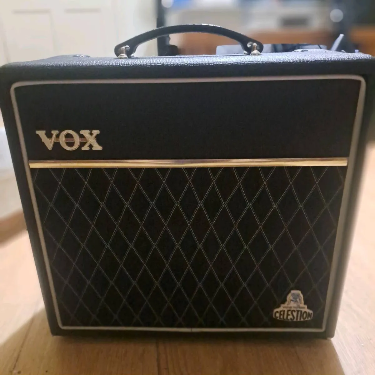VOX GUITAR AMPLIFIER V9159 VINTAGE CAMBRIDGE 15 W - Image 1