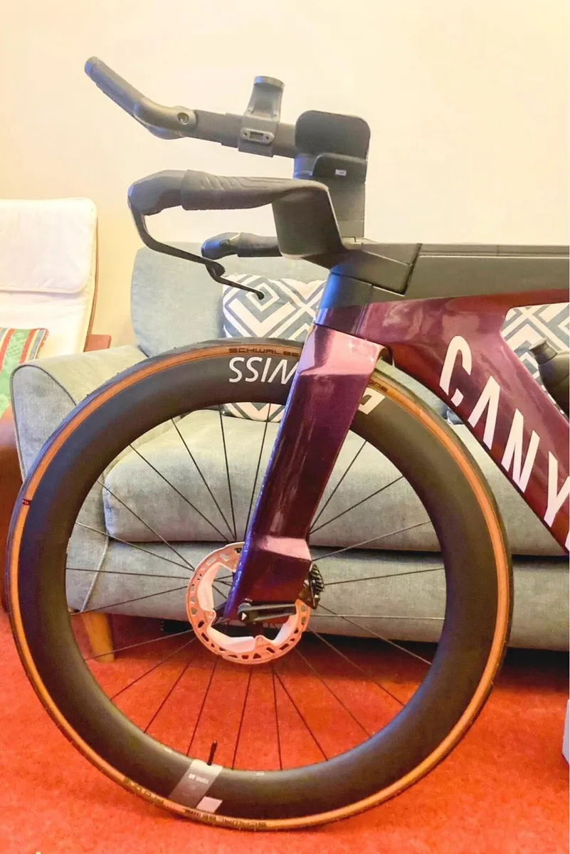 Canyon Speedmax CF SLX 8 Di2 - Image 2