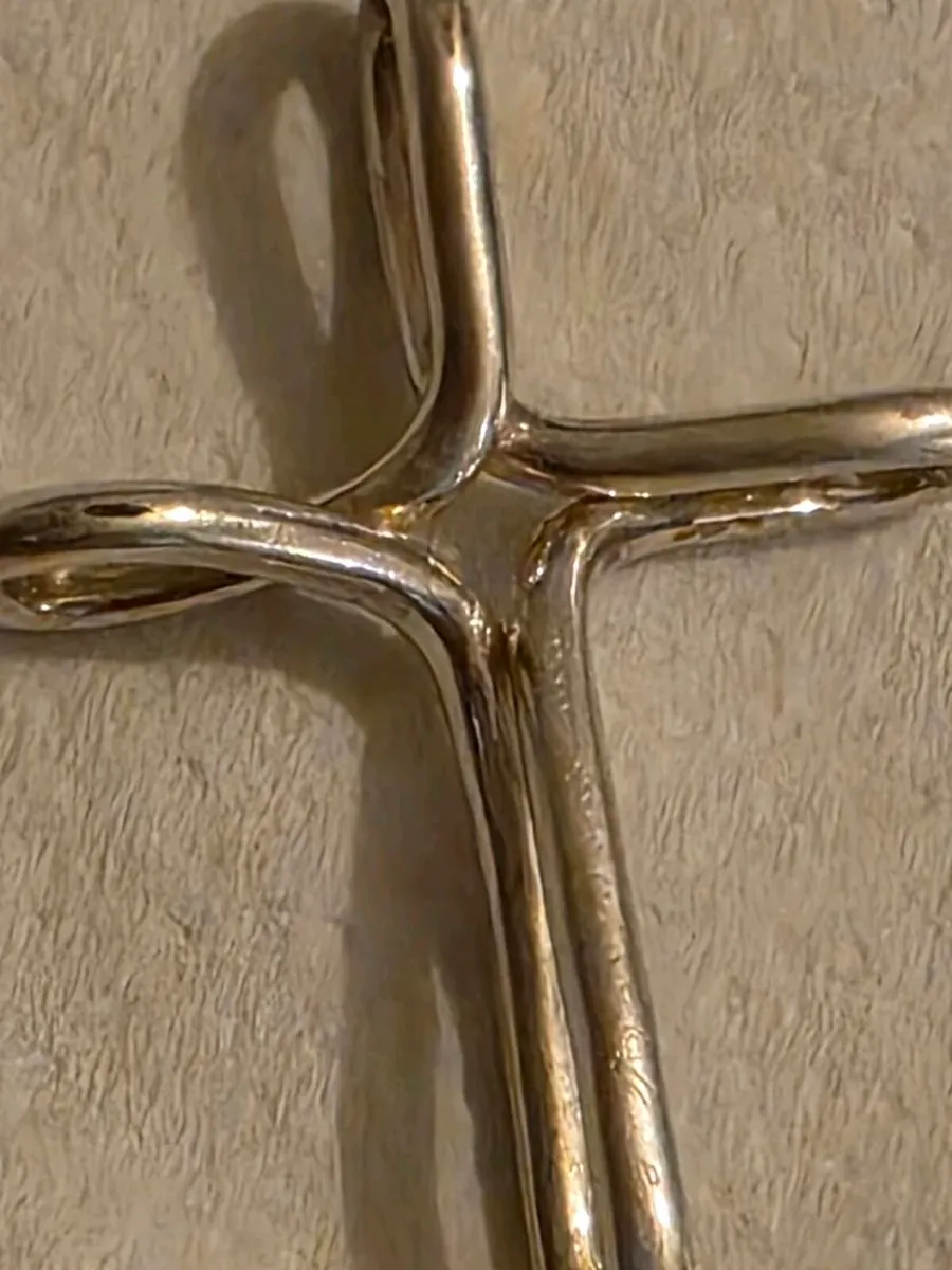 Tiffany cross and heart - Image 2