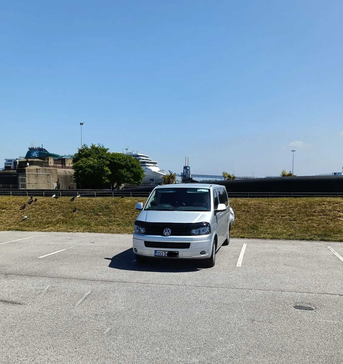 VW Transporter 2.0 TDI - Image 1