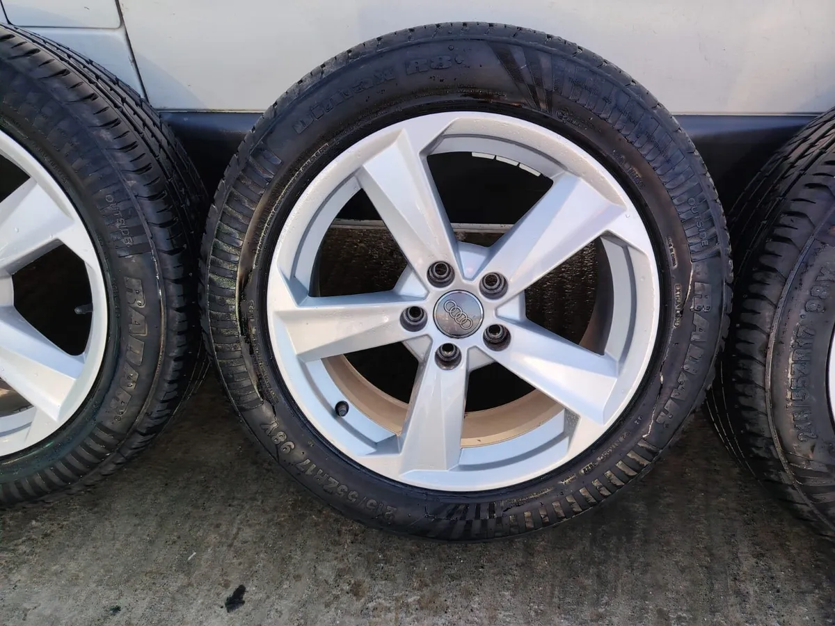 17" Audi Q2 alloy wheels with nearly newi tyres - Image 4