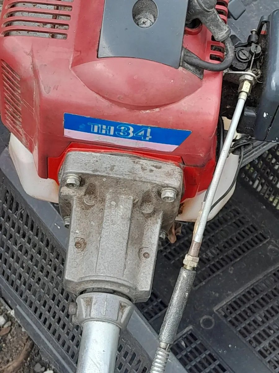 Kawasaki grass strimmer - Image 2