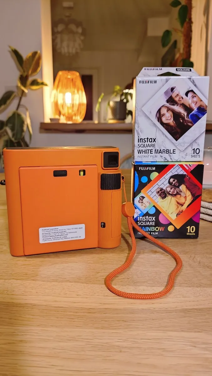 Fujifilm Instax Square SQ1 Instant Camera - Image 2